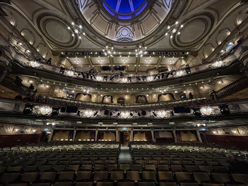 Victoria Palace Theatre